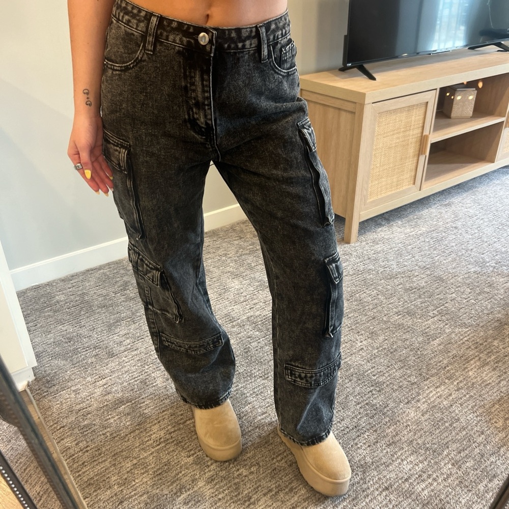 Women's Black Cargo Jeans